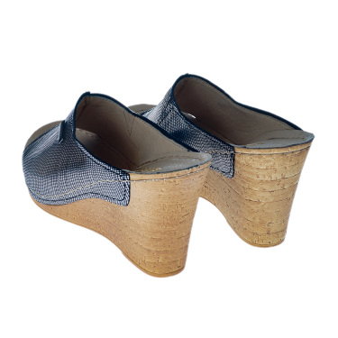 SKÓRZANE KLAPKI DAMSKIE WIELBUT 533 CZARNO-SREBRNE