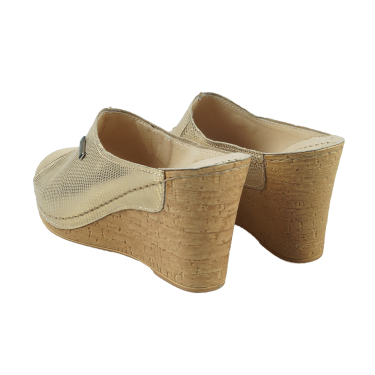 SKÓRZANE KLAPKI DAMSKIE WIELBUT 533 ZŁOTE