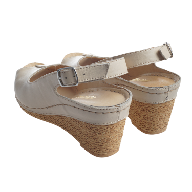 BEŻOWE SANDAŁY SKÓRZANE DAMSKIE WIEBUT 535