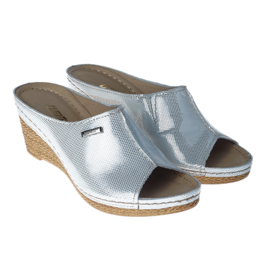 SREBRNE SKÓRZANE KLAPKI DAMSKIE WIELBUT