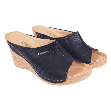 Klapki damskie skórzane WIELBUT 533 czarne