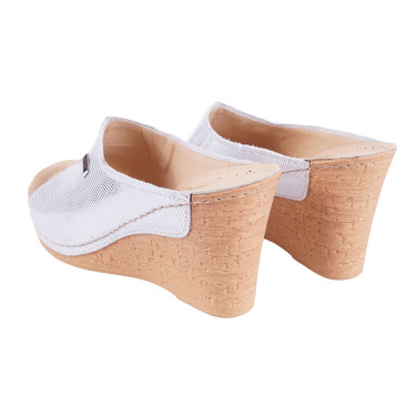 Klapki damskie skórzane WIELBUT 533 srebrne