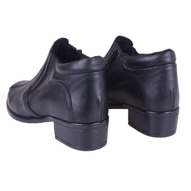 Botki damskie skórzane marki Robert 303 czarne