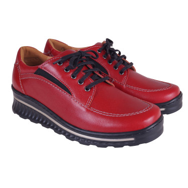 Półbuty damskie skórzane marki Wielbut, model 022 w kolorze czerwonym.