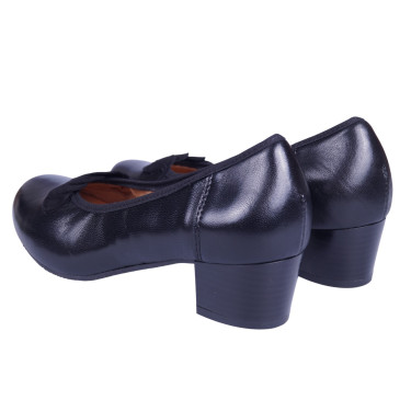 Klasyczne skórzane czółenka Wielbut 027 czarne