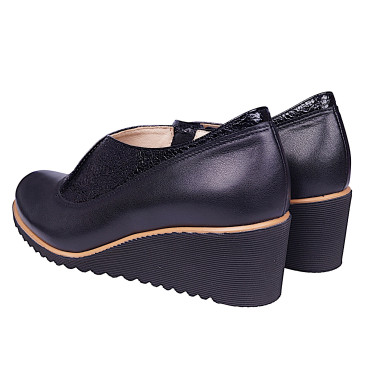 Półbuty damskie na koturnie skóra naturalna PESCO 2246 czarne