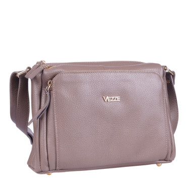 Skórzana torebka marki Vezze w kolorze cappucino - elegancka i praktyczna torebka na co dzień