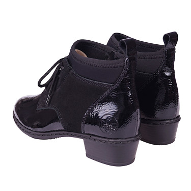 Skórzane botki damskie lakierowane marki Rieker Y0740-00 czarne