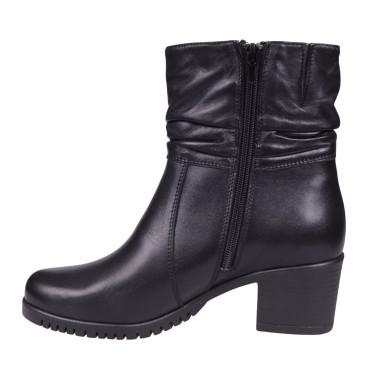 Botki damskie skórzane na obcasie marki J&T 746 czarne