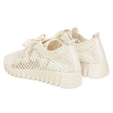 Półbuty ażurowe z koronką Sokolski IZM lady 1982 beige