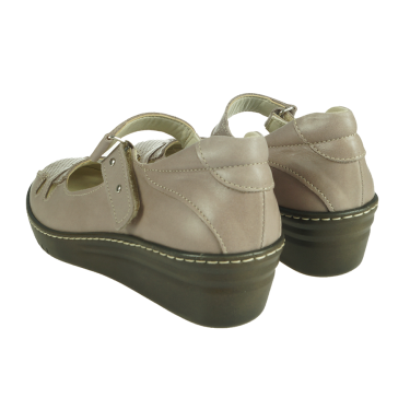 SKÓRZANE PÓŁBUTY DAMSKIE NA KOTURNIE BEŻOWE