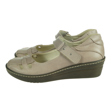 SKÓRZANE PÓŁBUTY DAMSKIE NA KOTURNIE BEŻOWE